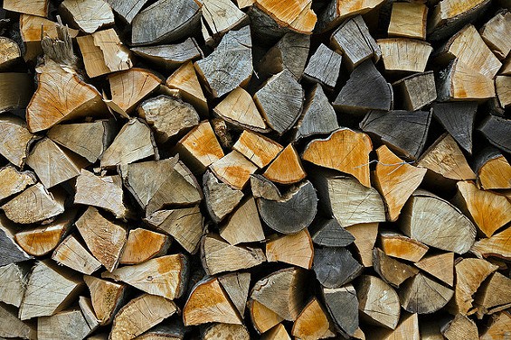Look at all this wood. - HOIRA VARLAN VIA FLICKR