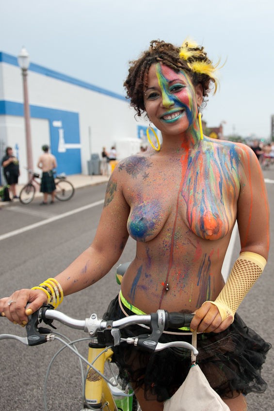 PHOTOS: The Best Undressed People of St. Louis World Naked Bike Ride 2014 (NSFW)