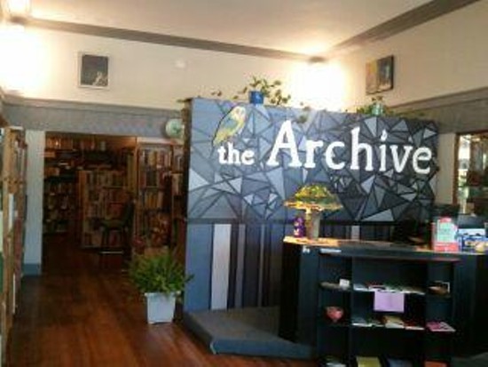 archive_bookstore_5.jpg
