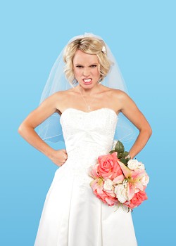 Brides are livid at Jennifer McConnell and Fotos 4 Life -- with good reason, says the BBB.