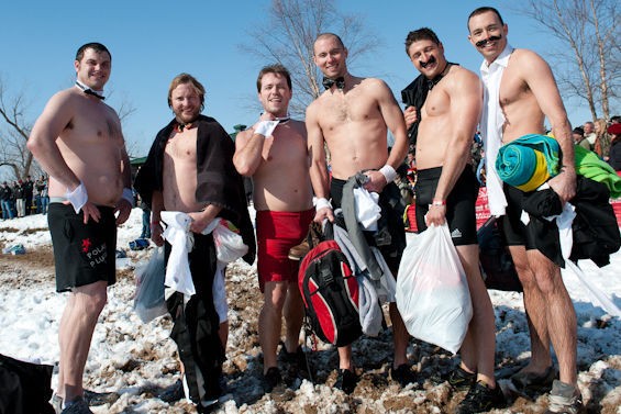 Photos: St. Louisans Strip Down And Pretend It's Not Really Cold Outside