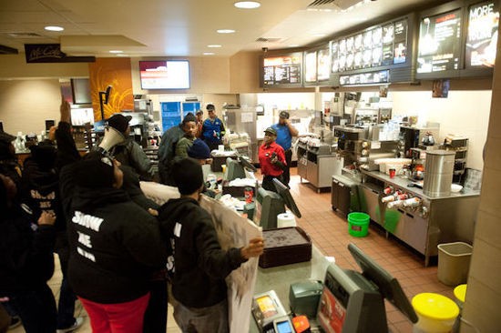 Show Me $15: Fast Food Workers Strike for Higher Pay at McDonald's, Domino's (PHOTOS)
