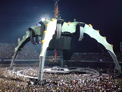 U2's spaceship stage as seen in a European stadium. - Image via WikimediaCommons