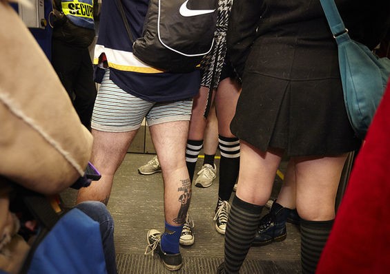 St. Louis No Pants MetroLink Ride Proves Life Is Better Without Pants