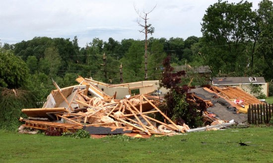 St. Louis Area Hit By Nine Tornadoes, National Weather Service Says (PHOTOS, VIDEOS)