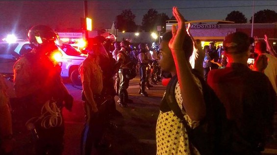 Peaceful Protest for Mike Brown Before Riot Police and Looting Takes Over