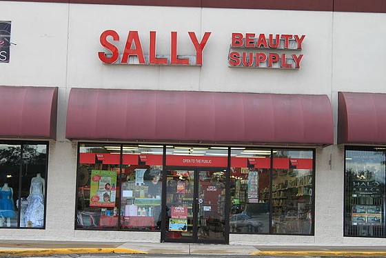 Creve Coeur Flasher Allegedly Exposes Himself at Silky's Frozen Custard, Sally Beauty Supply