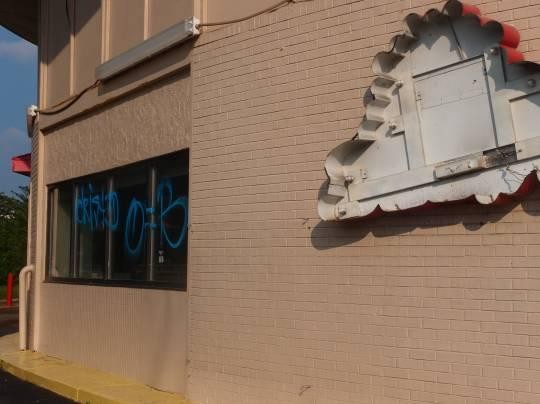Taggers Hit the Saucer on South Grand