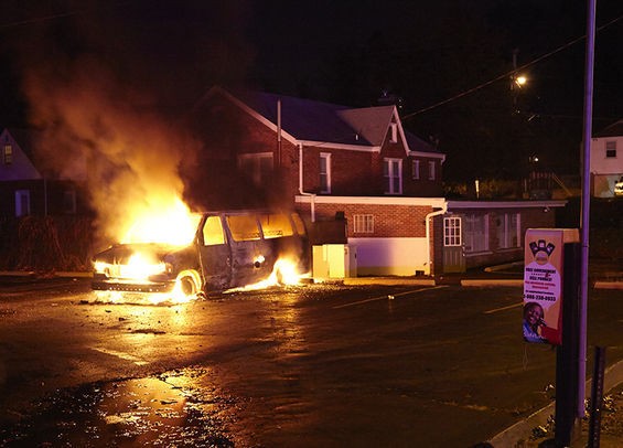16 Photos of Ferguson Burning