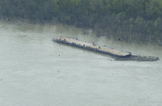 114 St. Louis Barges Break Free: Can Officials Salvage 11 That Sank in Mississippi? (PHOTOS)