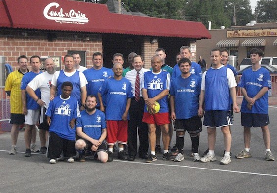 Mayor Francis Slay (center) attended last night's soccer match between the Roadies and the Unsung Heroes.