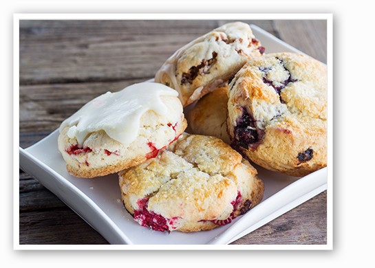 &nbsp;&nbsp;&nbsp;&nbsp;&nbsp;&nbsp;&nbsp;A variety of scone options at Caife Caife. | Mabel Suen