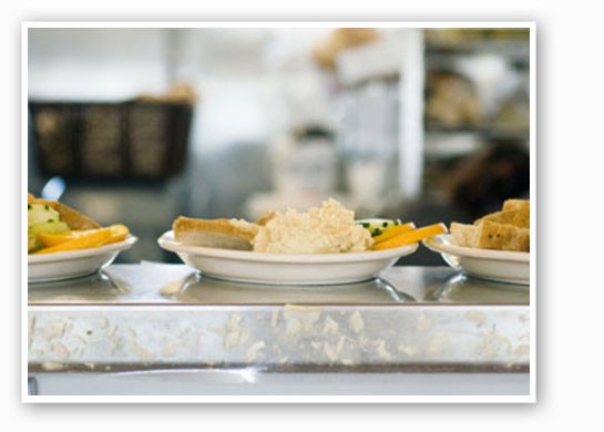 &nbsp;&nbsp;&nbsp;&nbsp;&nbsp;&nbsp;&nbsp;Hummus plates at Local Harvest Cafe. | Jennifer Silverberg