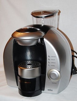If Your Single-Serve Coffee Maker Isn't Trying to Burn You, It's Definitely Ripping You Off