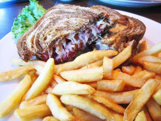The Reuben at Mike Duffy's Pub & Grill - Ian Froeb