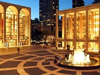Lincoln Center, home of the Met - Nils Olander, Wikimedia Commons