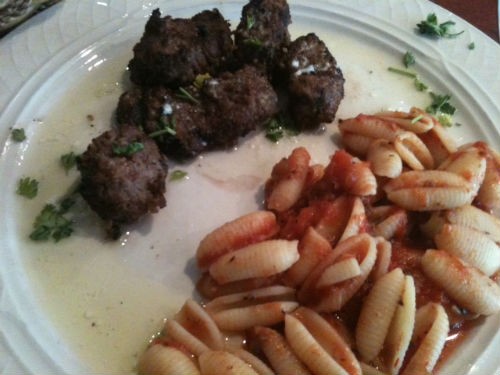 Beef spedini lunch special at Ricardo's Italian Cafe - Robin Wheeler