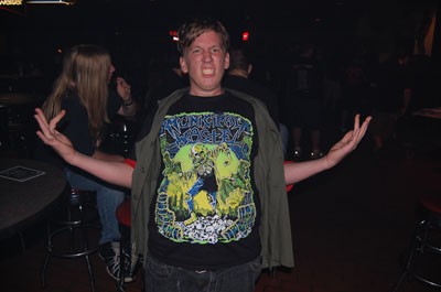 Top Thirteen Signs You Know You're at a Metal Show