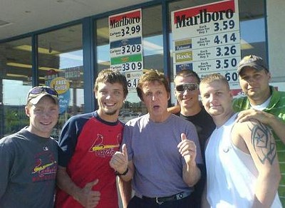 Did Paul McCartney Stop at a Circle K in Springfield, Illinois, Last Weekend?