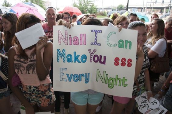 The 10 Most Ridiculous Homemade Signs at the One Direction Concert