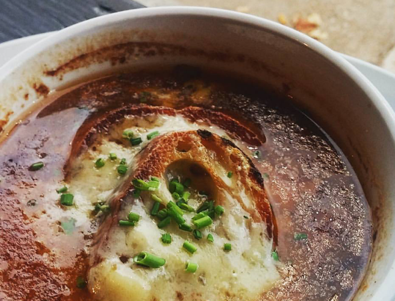 FRENCH ONION SOUP AT THREE FLAGS TAVERN | COURTESY OF THREE FLAGS TAVERN