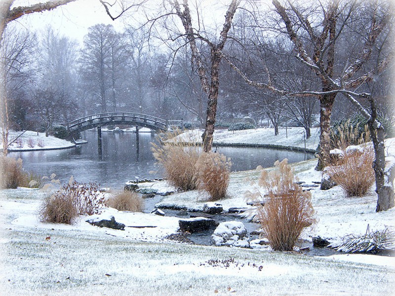 The Missouri Botanical Garden with a fine dusting of snow. - Photo courtesy of Flickr/Melissa