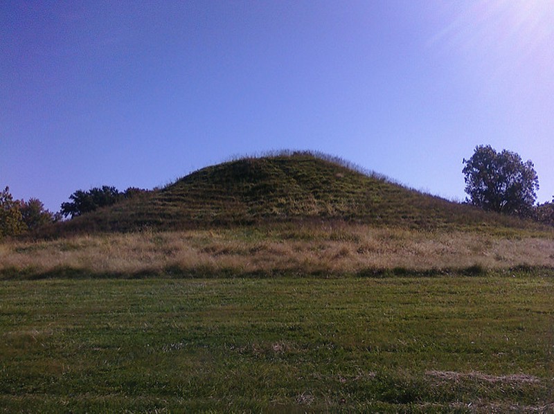 A mound in Cahokia, Illinois. - FLICKR/AARON PLEWKE