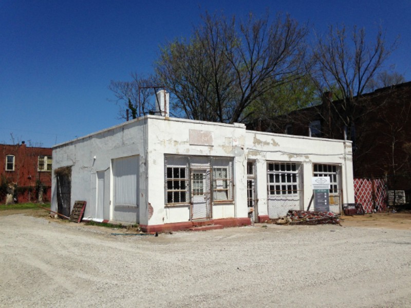 A former gas station at Shaw Boulevard and Klemm Street will be home to a new Dave Bailey restaurant. - Photo by Doyle Murphy