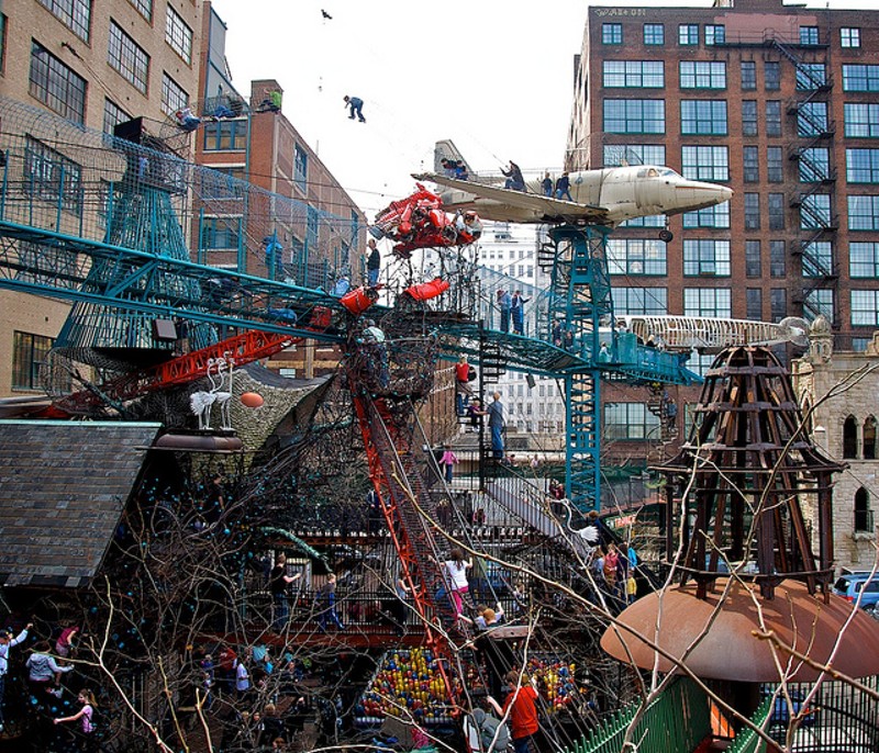 The City Museum is transforming its Cabin Bar into the Misfit Holiday Cocktail Bar. - VIA FLICKR