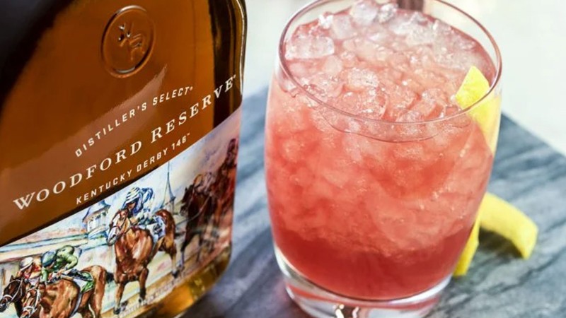Enjoy specialty cocktails from Woodford Reserve.
