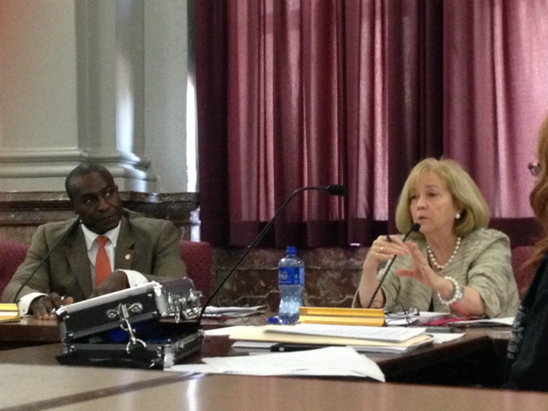 Board of Alderman President Lewis Reed and Mayor Lyda Krewson debate a police body camera proposal. - PHOTO BY DOYLE MURPHY