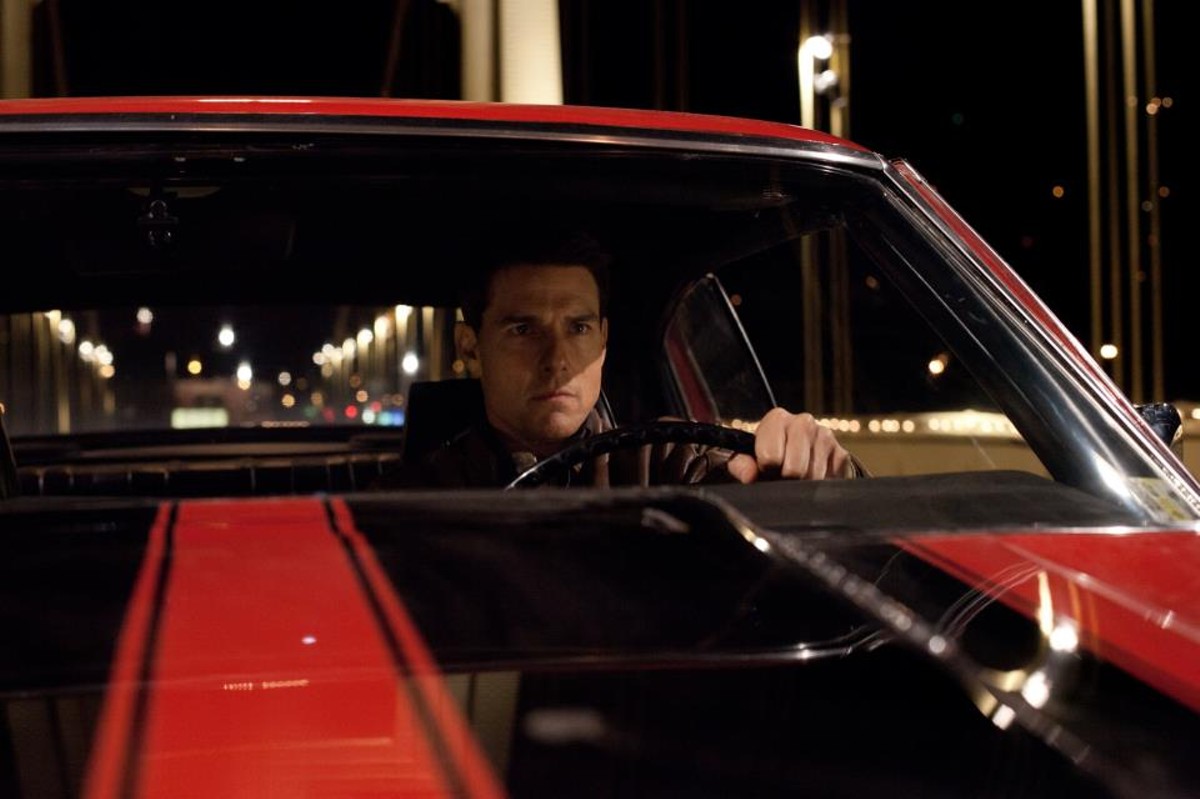 Tom Cruise Scores as the Strapping Jack Reacher