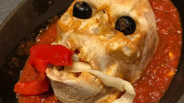 Pizza Skulls, Halloween