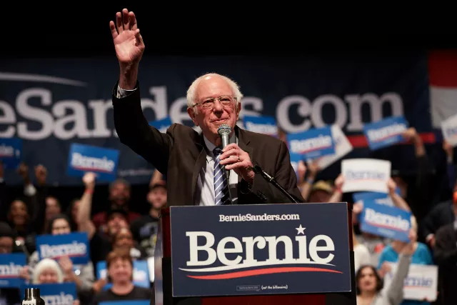 Bernie Sanders Turns Out Younger Crowd in St. Louis