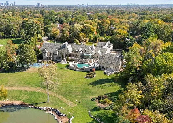 St. Louis-Area Estate With a Carwash Sells for $13 Million