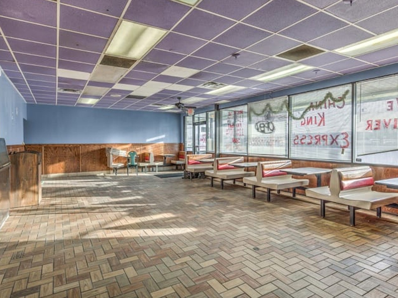 You Can Rent an Entire Popeye&#146;s Chicken in St. Louis on Airbnb [PHOTOS]