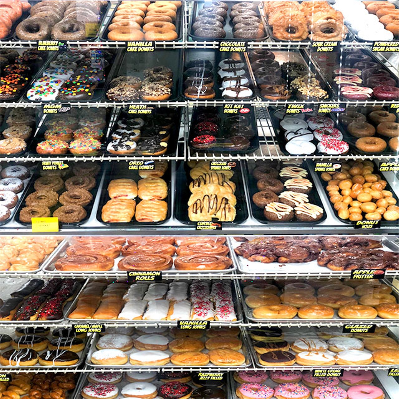 Boogyz Donuts
(6951 Olive Boulevard, 314-354-8553)
Photo credit: Boogyz Donuts / @boogyzdonuts on Instagram