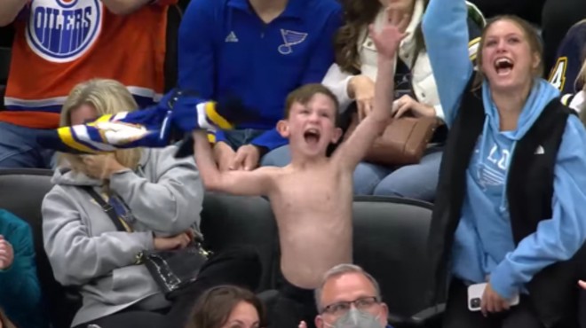 VIDEO: Shirtless Kid Gets Fans Hyped AF at St. Louis Blues Game