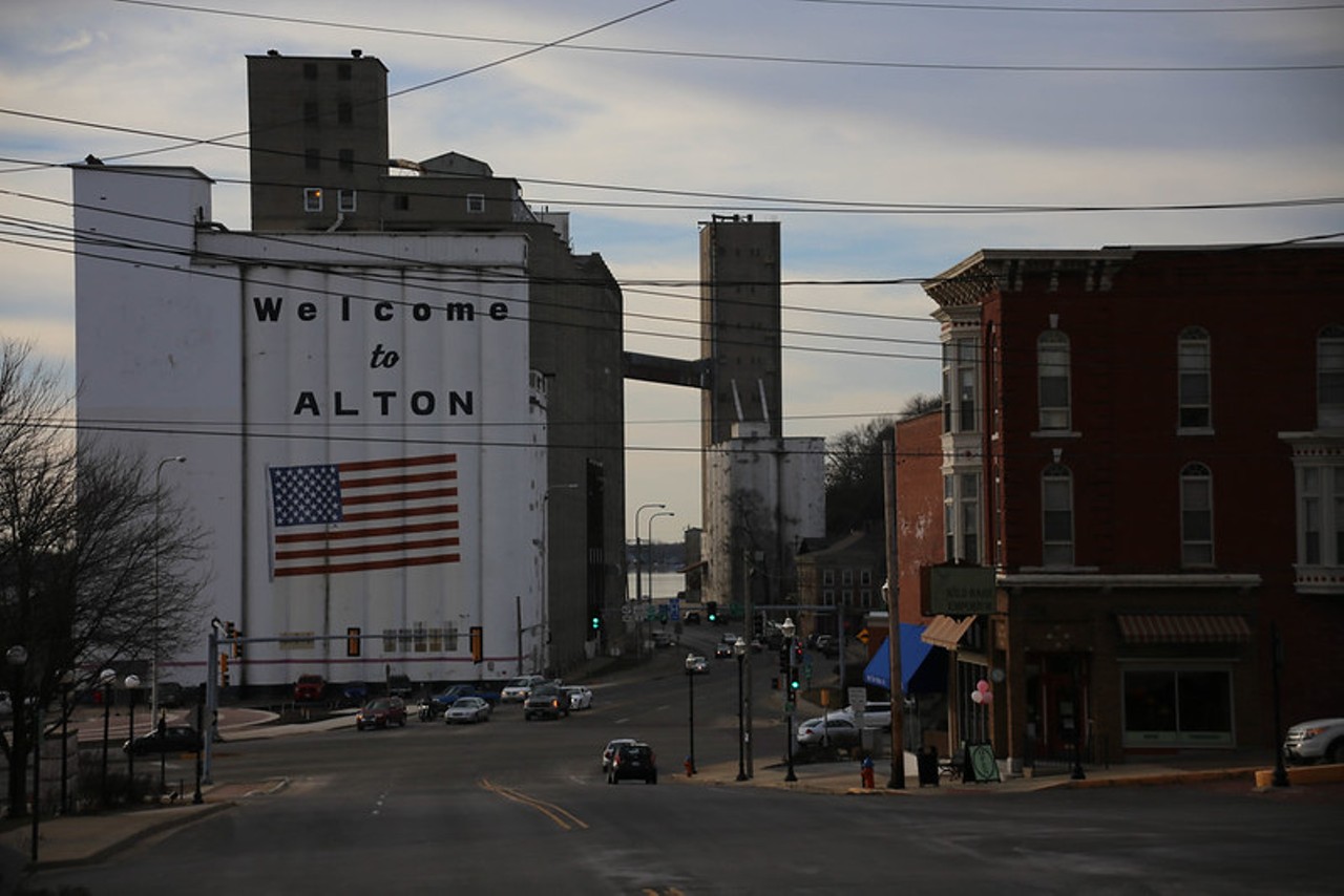 If you like Maplewood….
You should give Alton a try. 
Like Mapleweird, Alton has a vibe that’s cool and funky, with a great mix of people and interesting businesses. And it has one big advantage over its south city-ish counterpart: Its placement on the Mississippi makes for sensational river views.